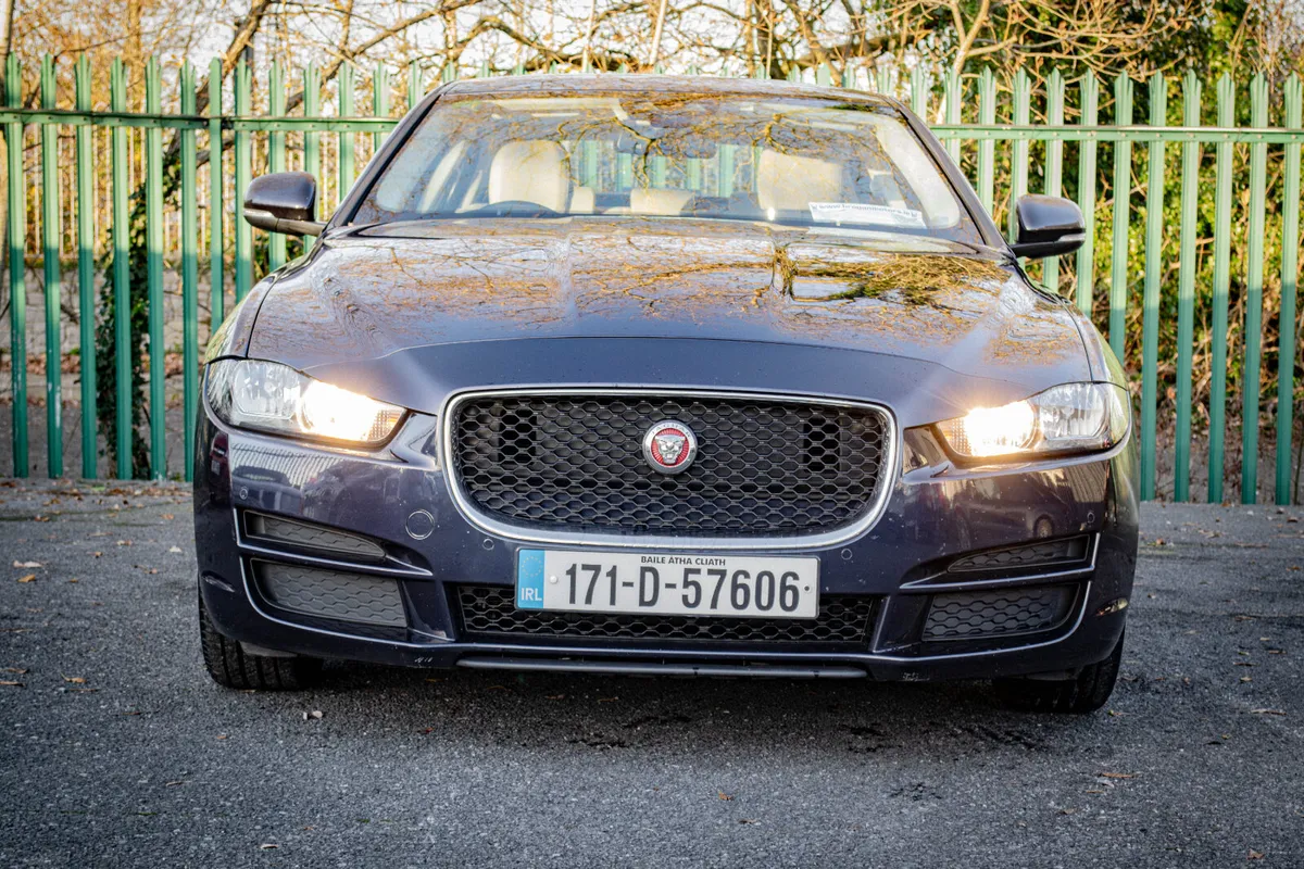 2017 Jaguar XE 2.0D *New Timing Chain* Low Mileage - Image 2