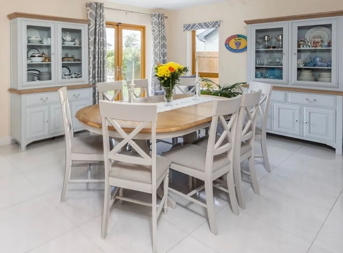 EZL Dressers Showcases - Image 2