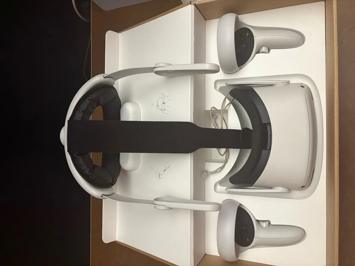 Meta Quest 2 - Image 3