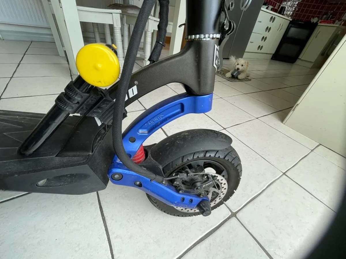 Kaabo Mantis 10 800W eScooter Electric Scooter - Image 4