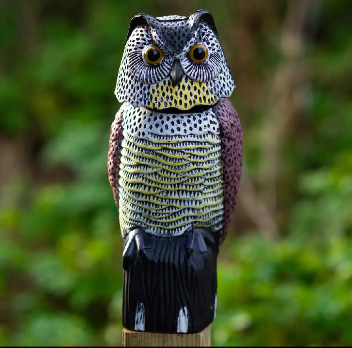 Owl Decoy With Rotating Head Scarecrow Deterrent - Image 1