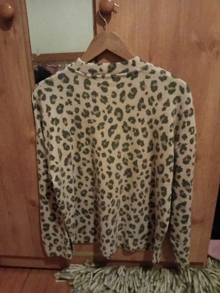 F & F Tesco Jumper - Image 4