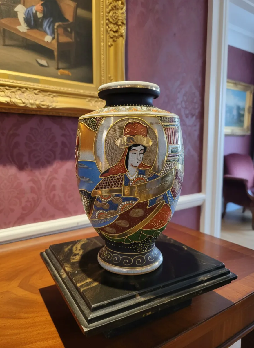 Satsuma vase