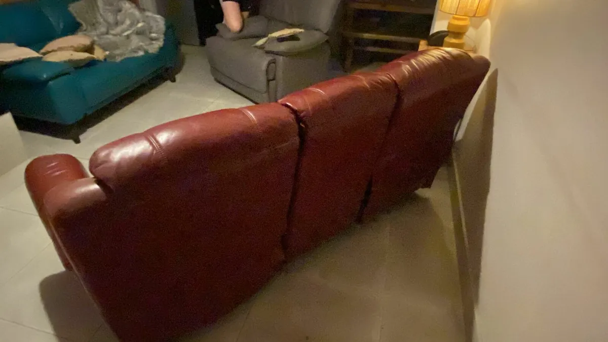 Couch - Image 4