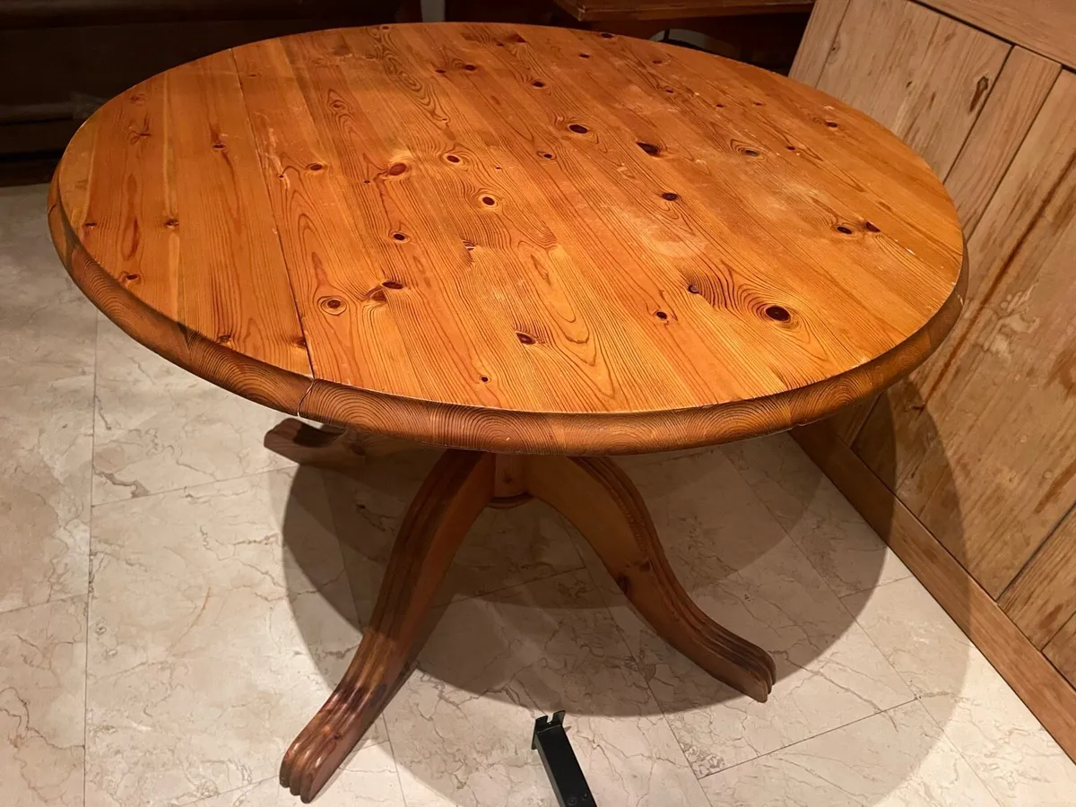 Solid Extendable Circular Kitchen Dining Table - Image 1