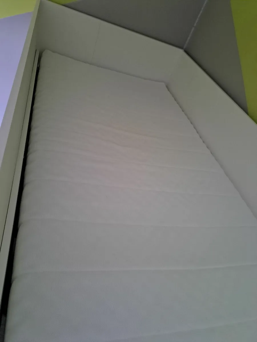 Kids bed with desk and wardrobe - Image 2