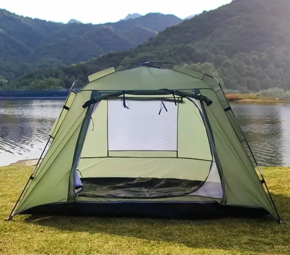 Camping tent for festivals - Image 1
