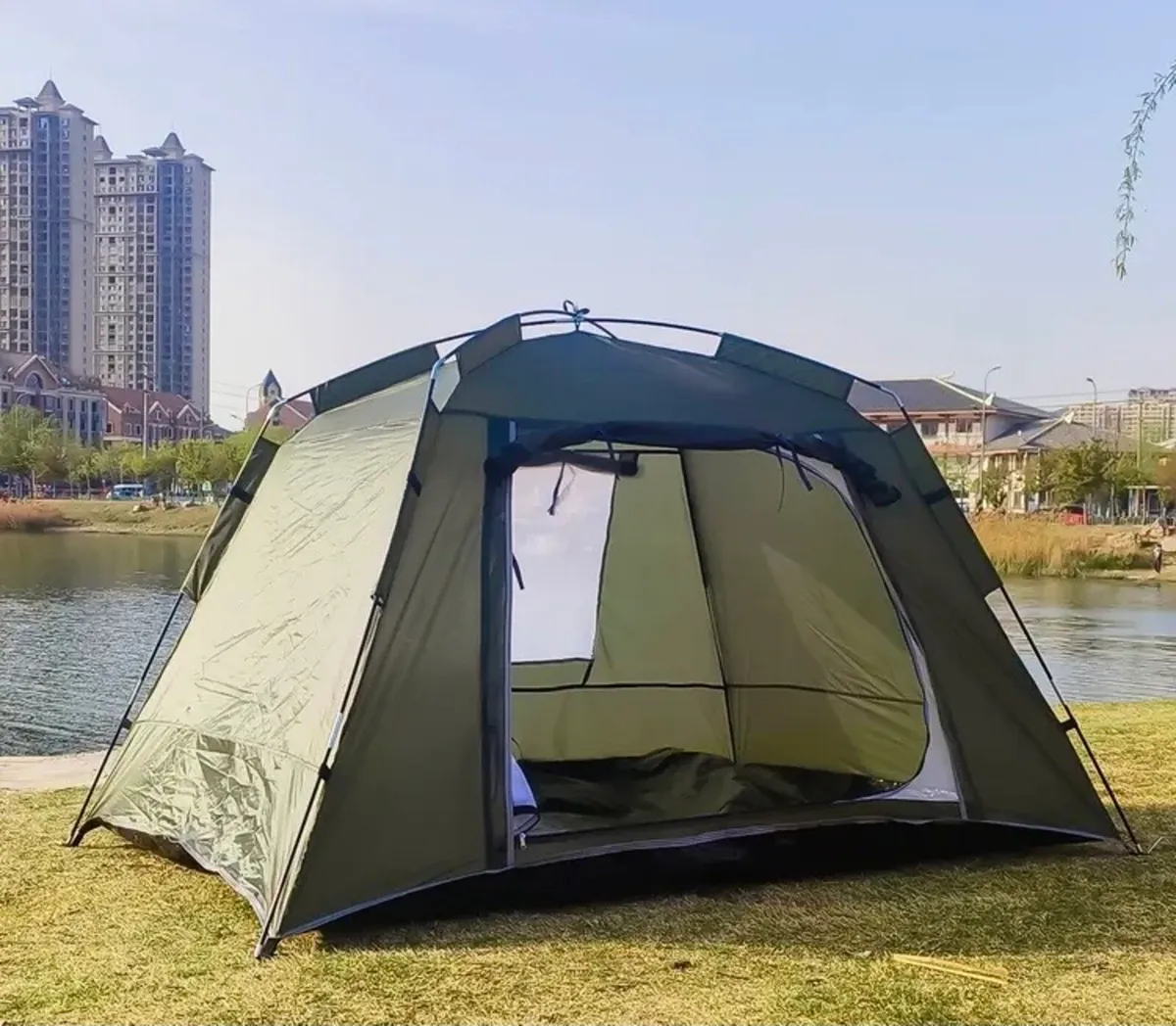 Camping tent for festivals - Image 4