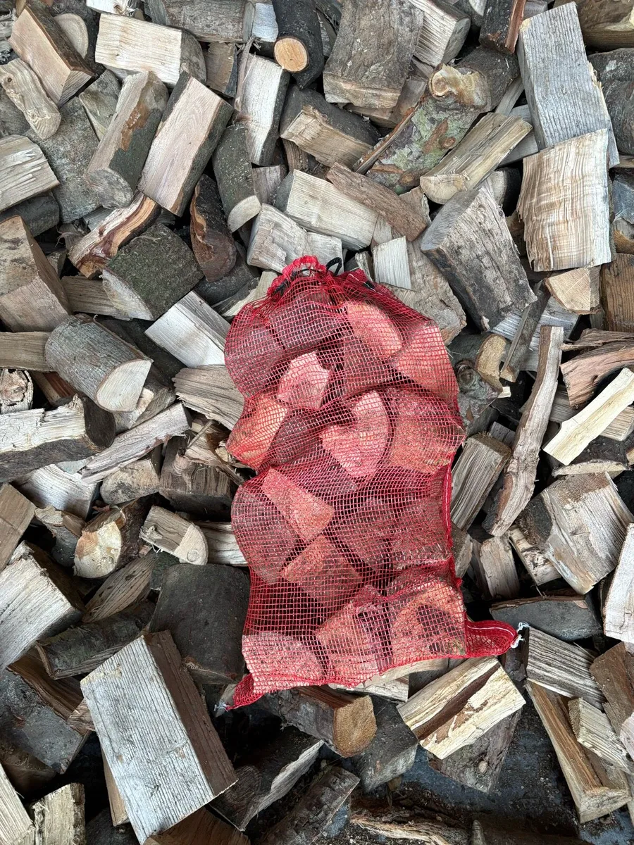 Large netted bags of seasoned firewood logs/blocks - Image 4