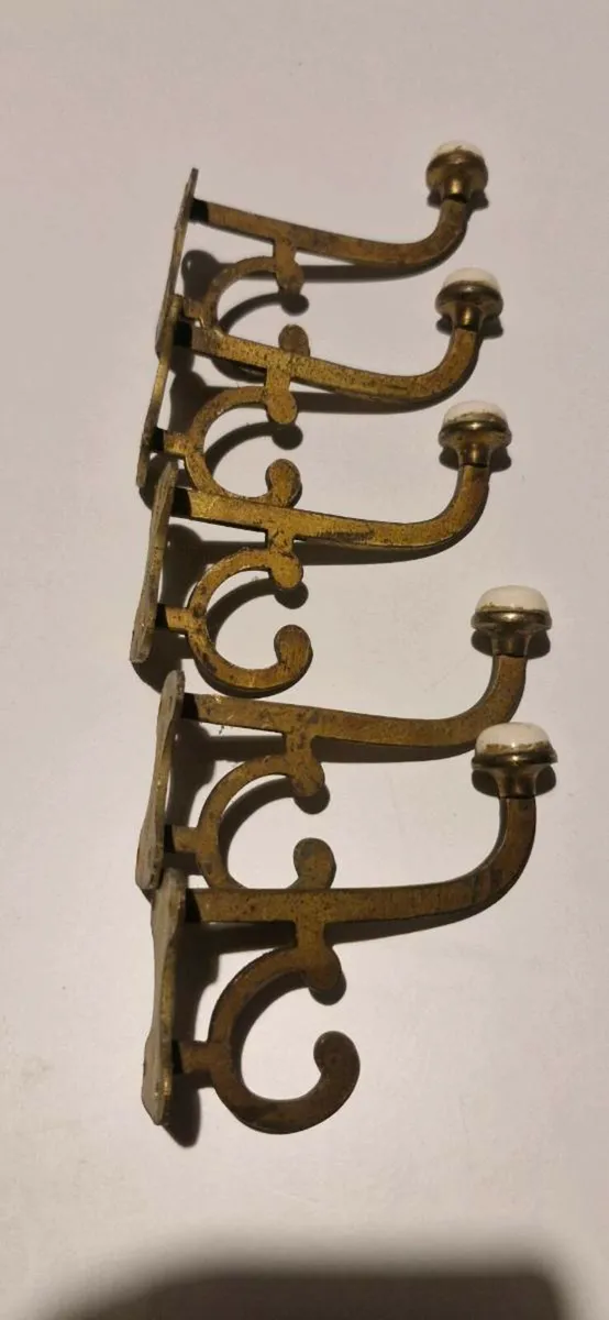 Brass hooks - Image 1