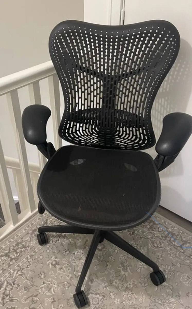 Herman Miller Mirra 1 Office Chair - Image 3