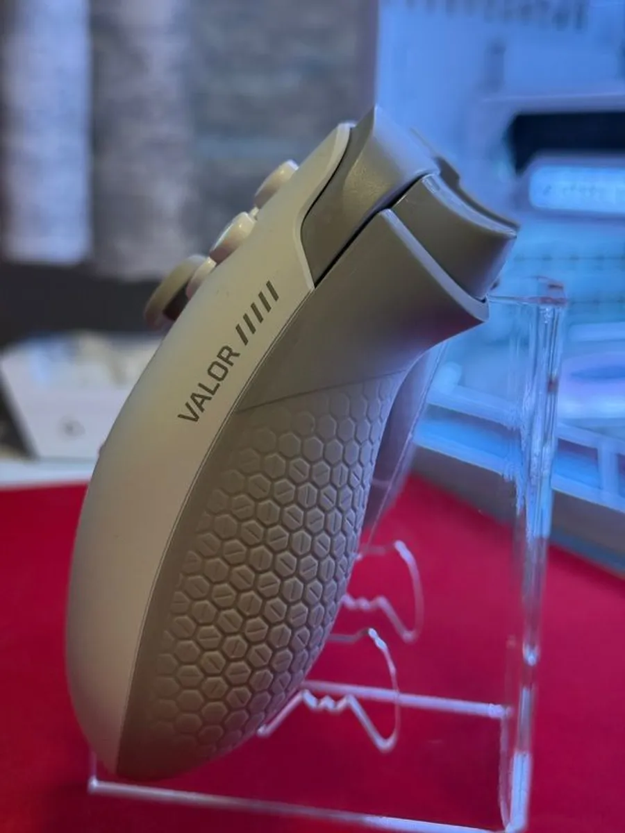 Scuf Valor Pro Wired (like New) - Image 3