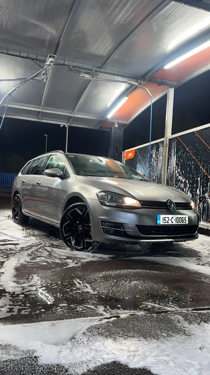 2015 Volkswagen Golf estate automatic 1.2 - Image 1