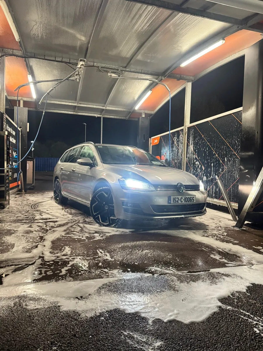 2015 Volkswagen Golf estate automatic 1.2 - Image 3