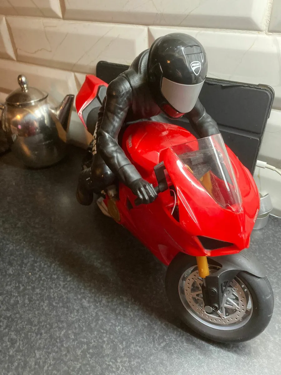 MOTORBIKE DIE.CAST DISPLAY MODEL - Image 1