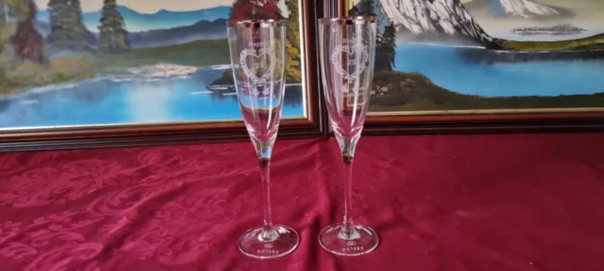 New Duiske Glass 25thAnniversary SilverBand Flutes - Image 3