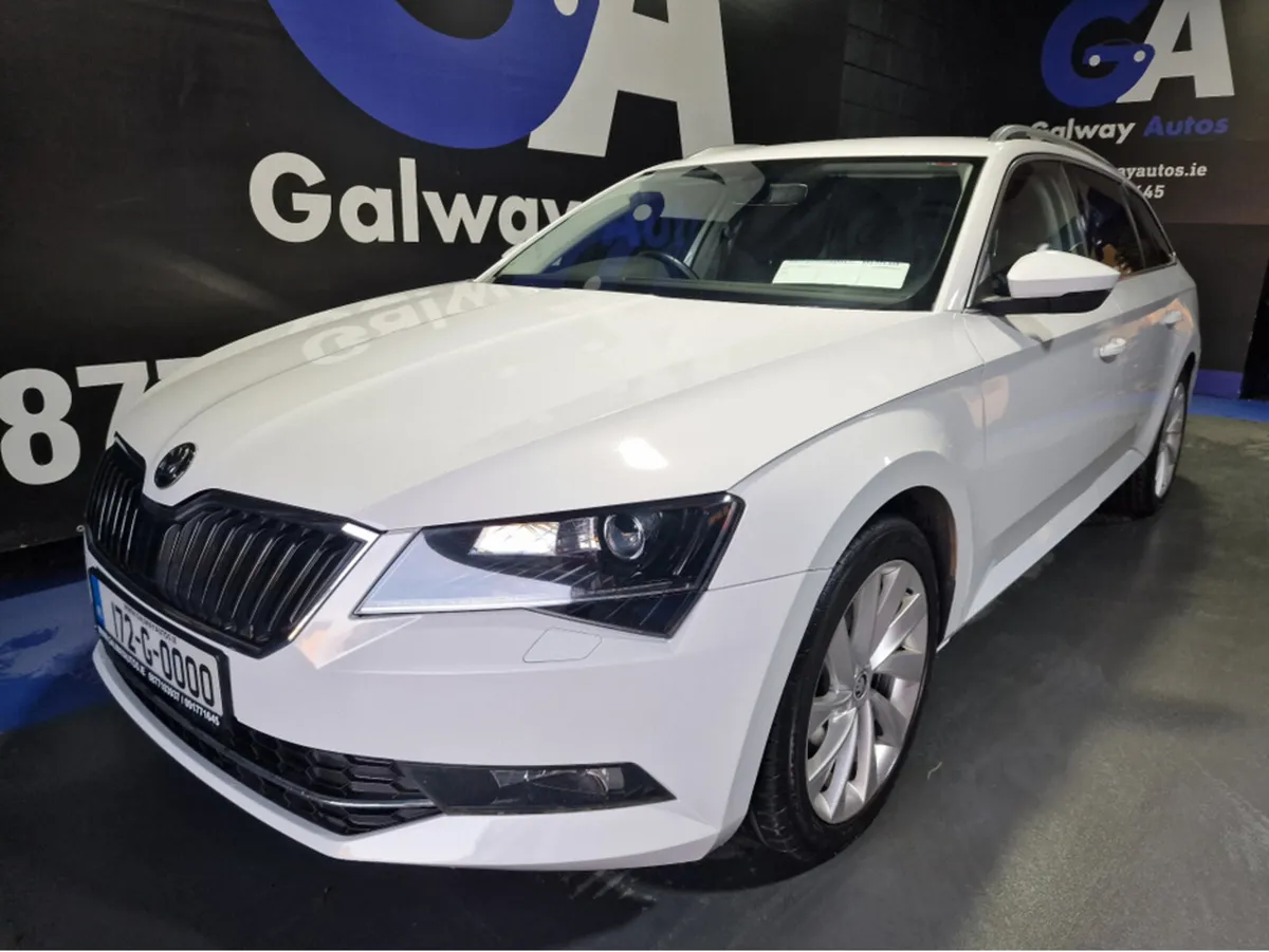 Skoda Superb EXECUTIVE 2.0 TDI DSG-LOW MILEAGE - Image 2