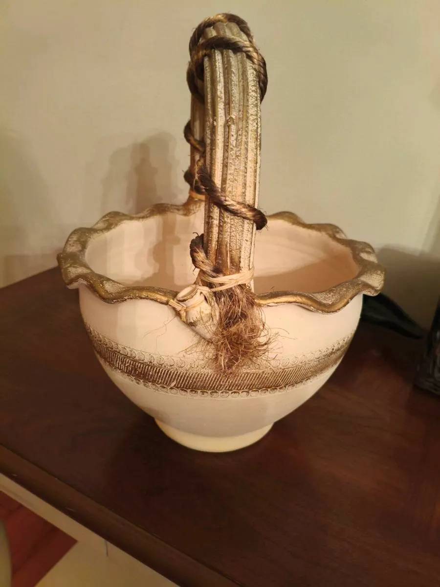 Beautiful new clay pot ,20 Euro - Image 1