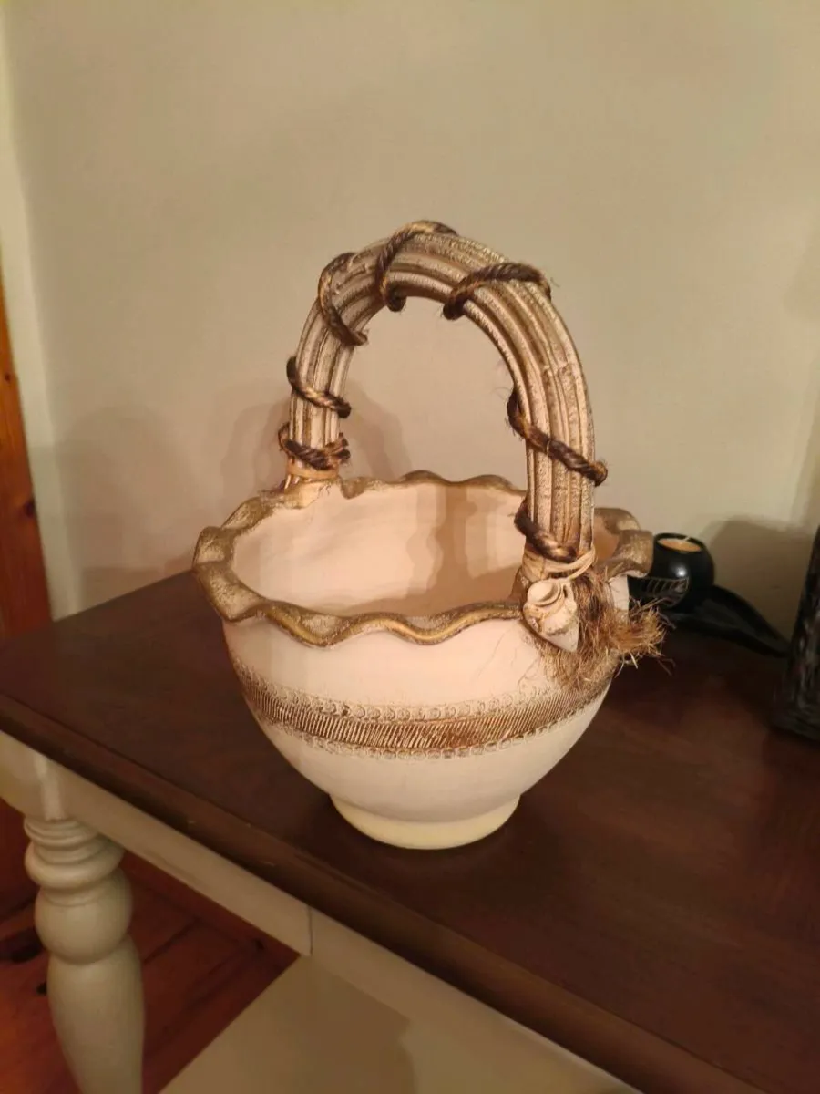 Beautiful new clay pot ,20 Euro - Image 3