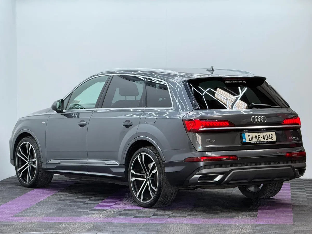 2021 Audi Q7 S Line 55 TFSI E, Quattro - Image 4