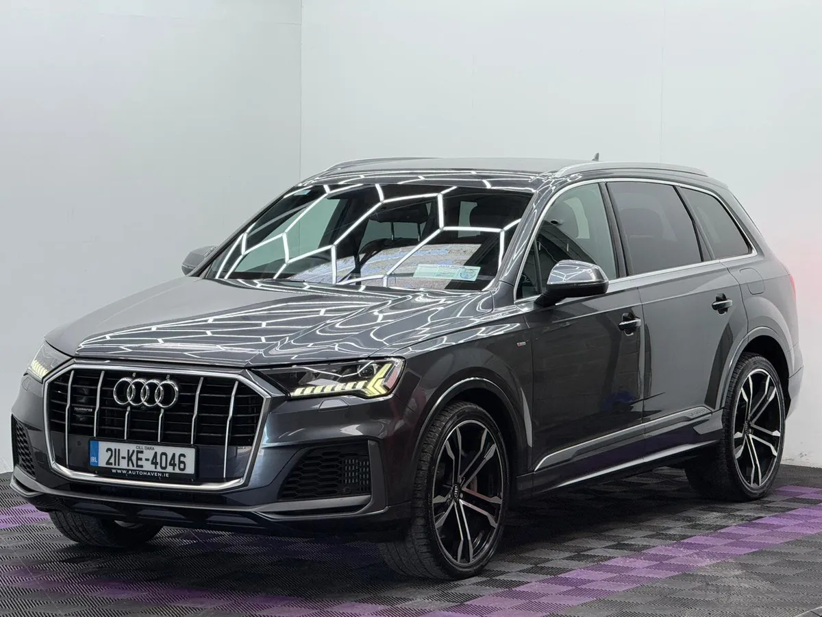 2021 Audi Q7 S Line 55 TFSI E, Quattro - Image 3