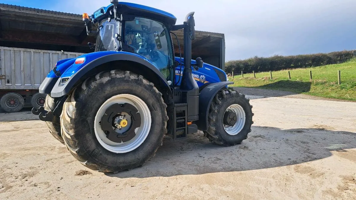 New Holland T7.315 ( front pto ) - Image 3