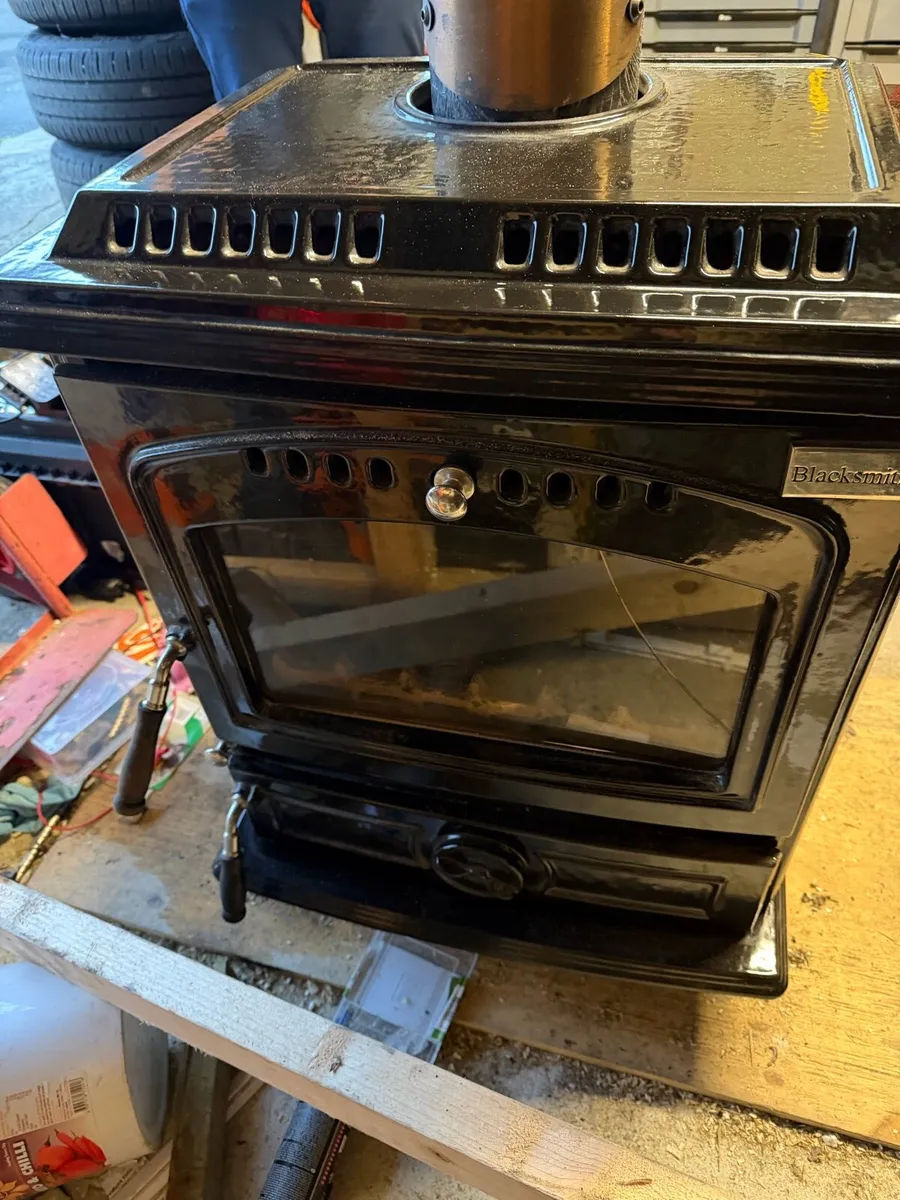 Blacksmith solid fuel burning stove - Image 1