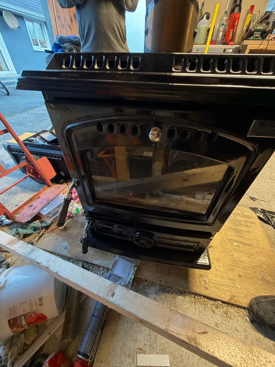 Blacksmith solid fuel burning stove - Image 2