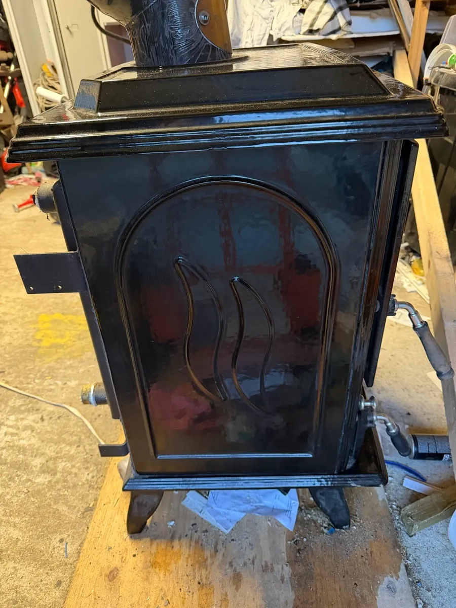 Blacksmith solid fuel burning stove - Image 3