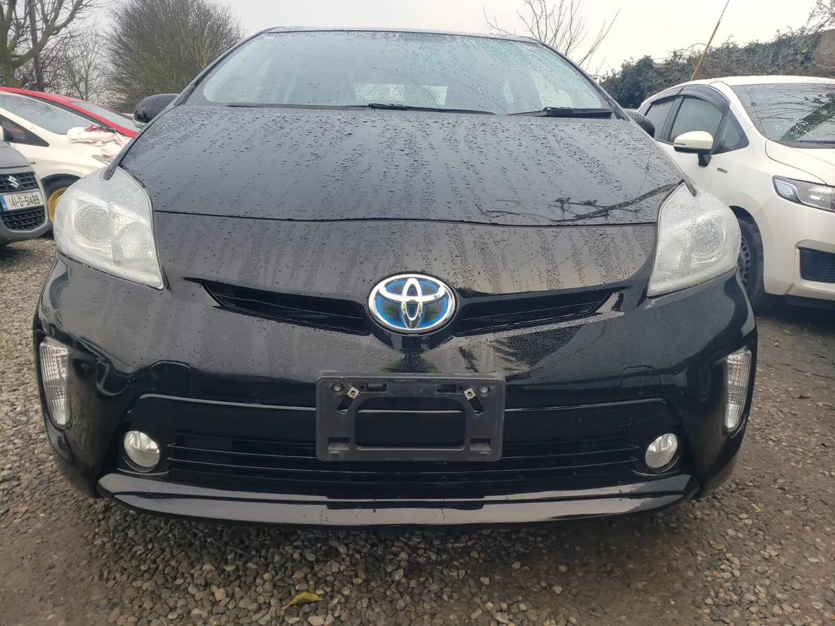 2012 toyota prius hybrid - Image 1