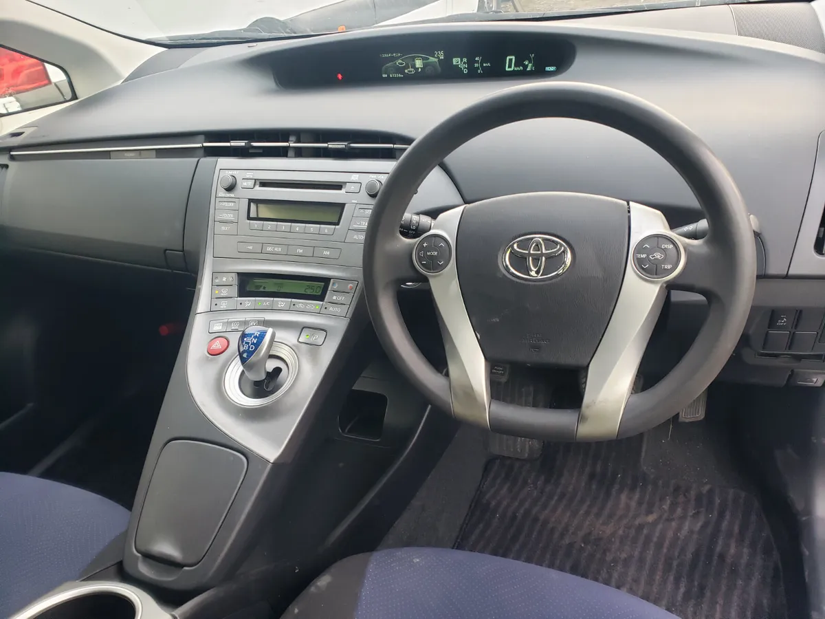 2012 toyota prius hybrid - Image 4