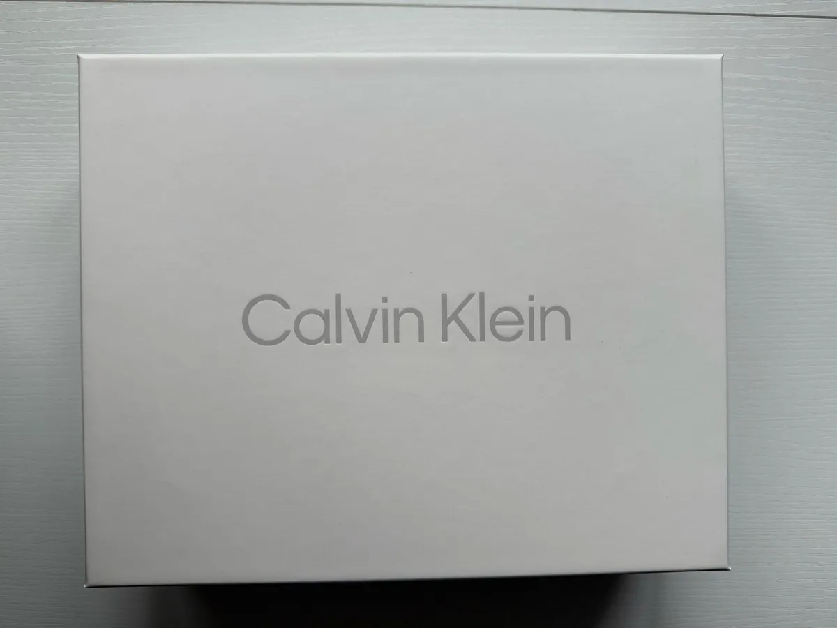 New women Calvin Klein Eternity EDP gift set - Image 4