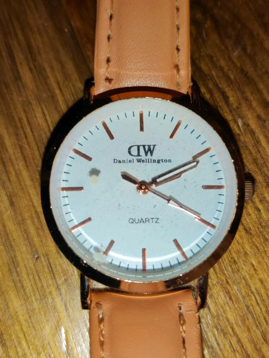 HUGE DANIEL WELLINGTON, Designer New Unisex Watch - Image 3