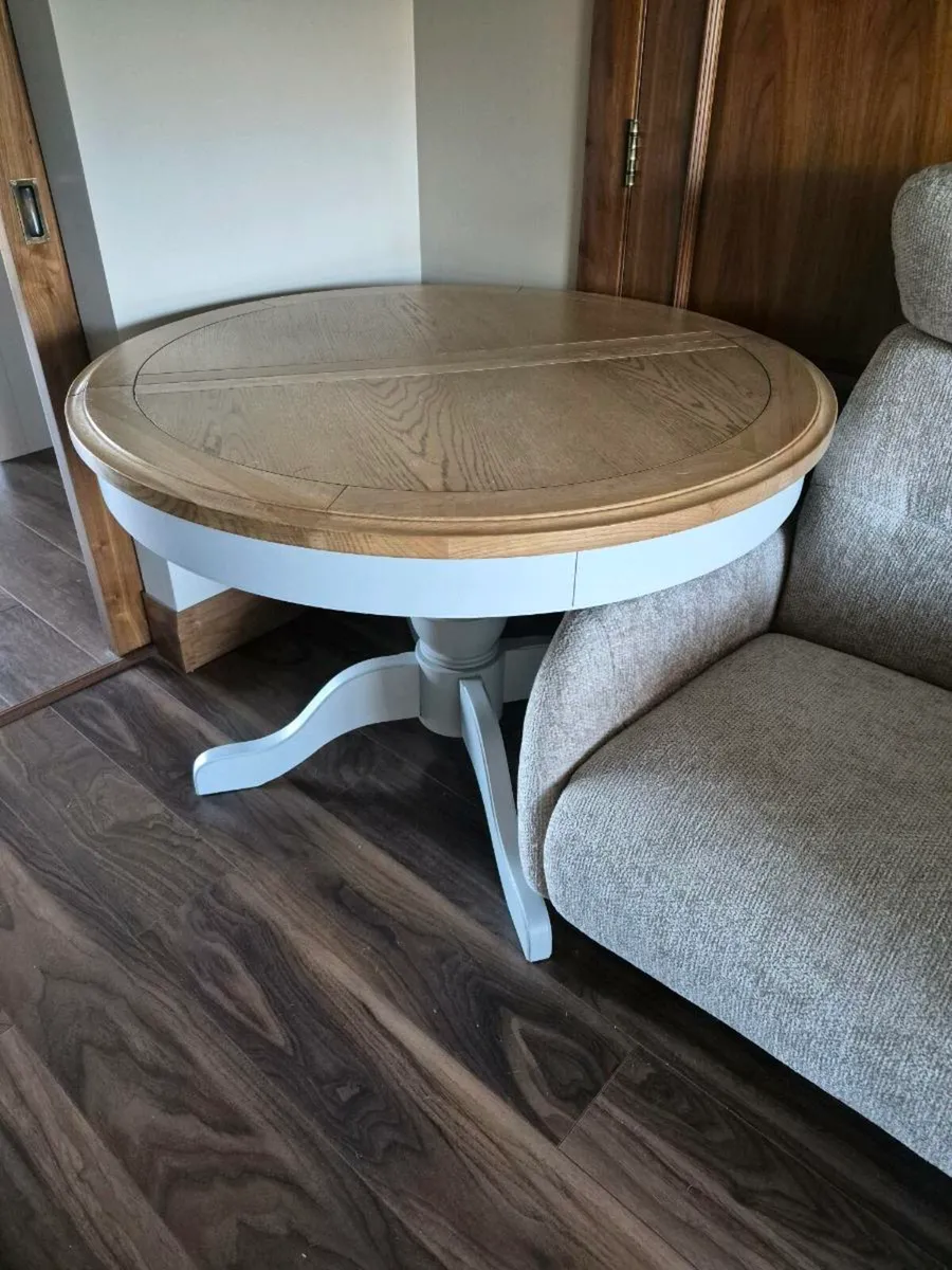 Kitchen Table - Image 1