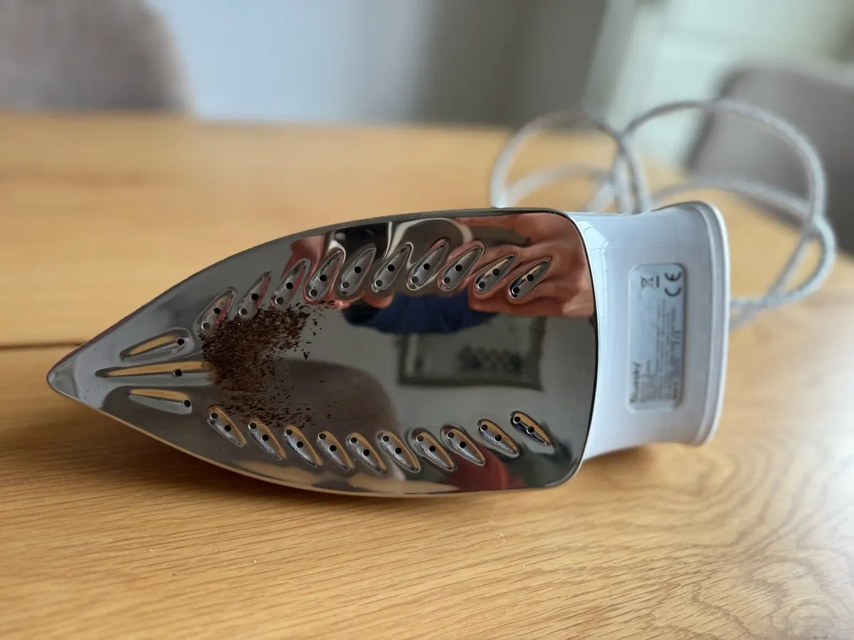 Steam iron, perfect working condition - Image 4