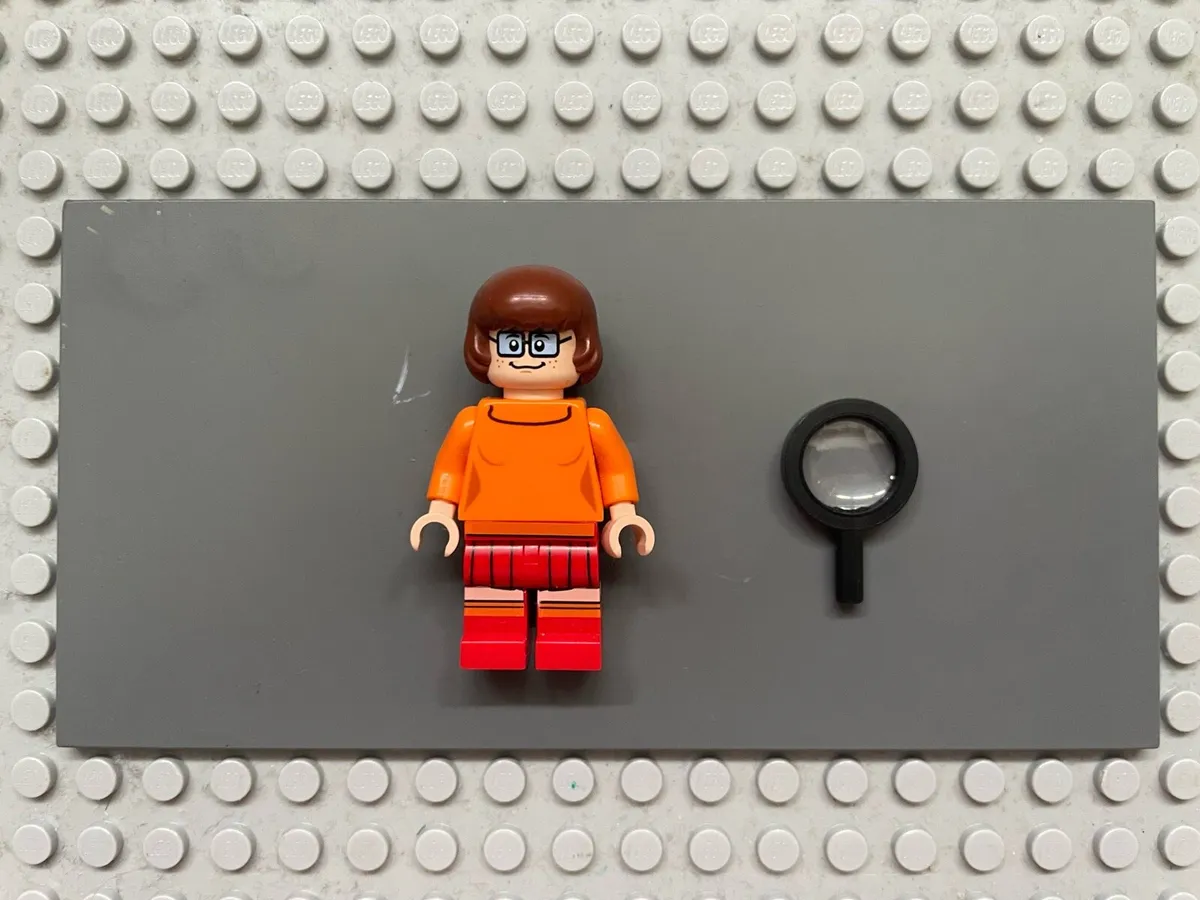 Lego scooby doo scd005 Velma Dinkley minifigure - Image 1
