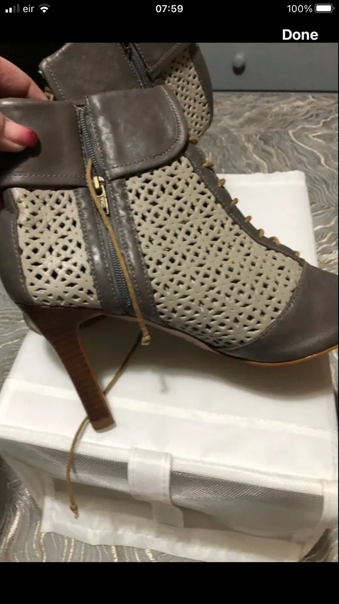 Ladies  new shoes size 5 €5 - Image 3