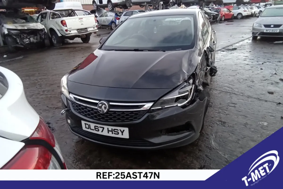 2017 VAUXHALL ASTRA BREAKING FOR PARTS - Image 1
