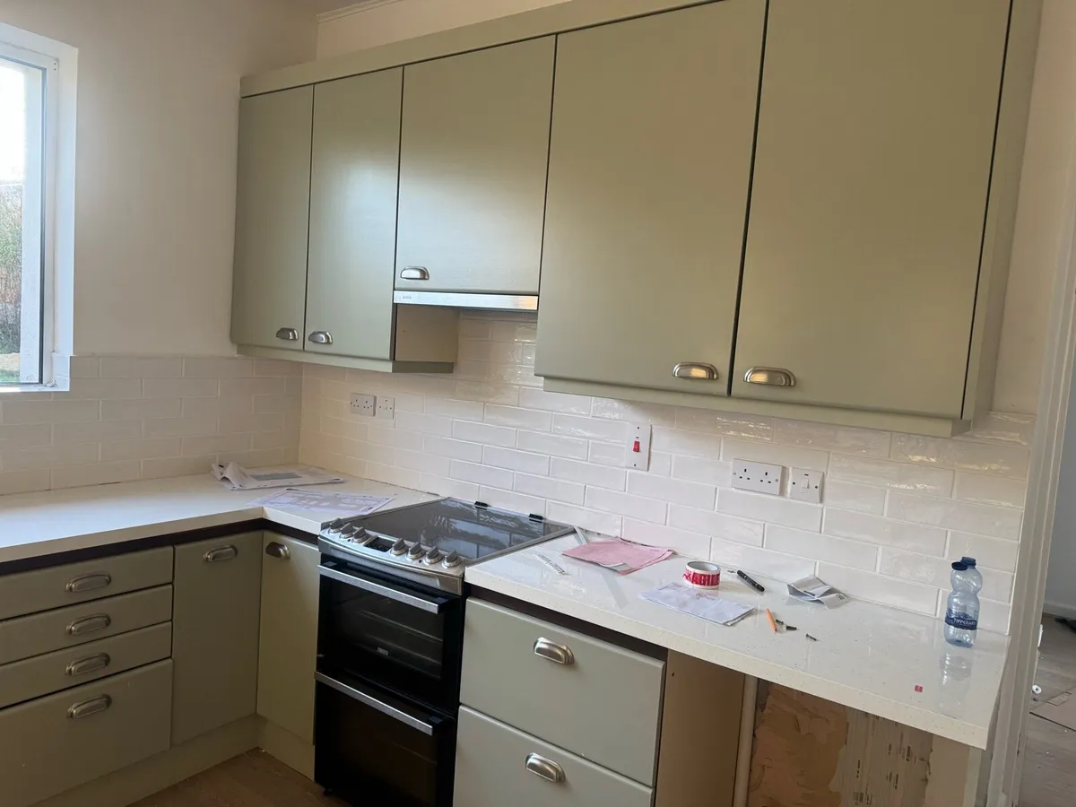 Solid kitchen - Image 2