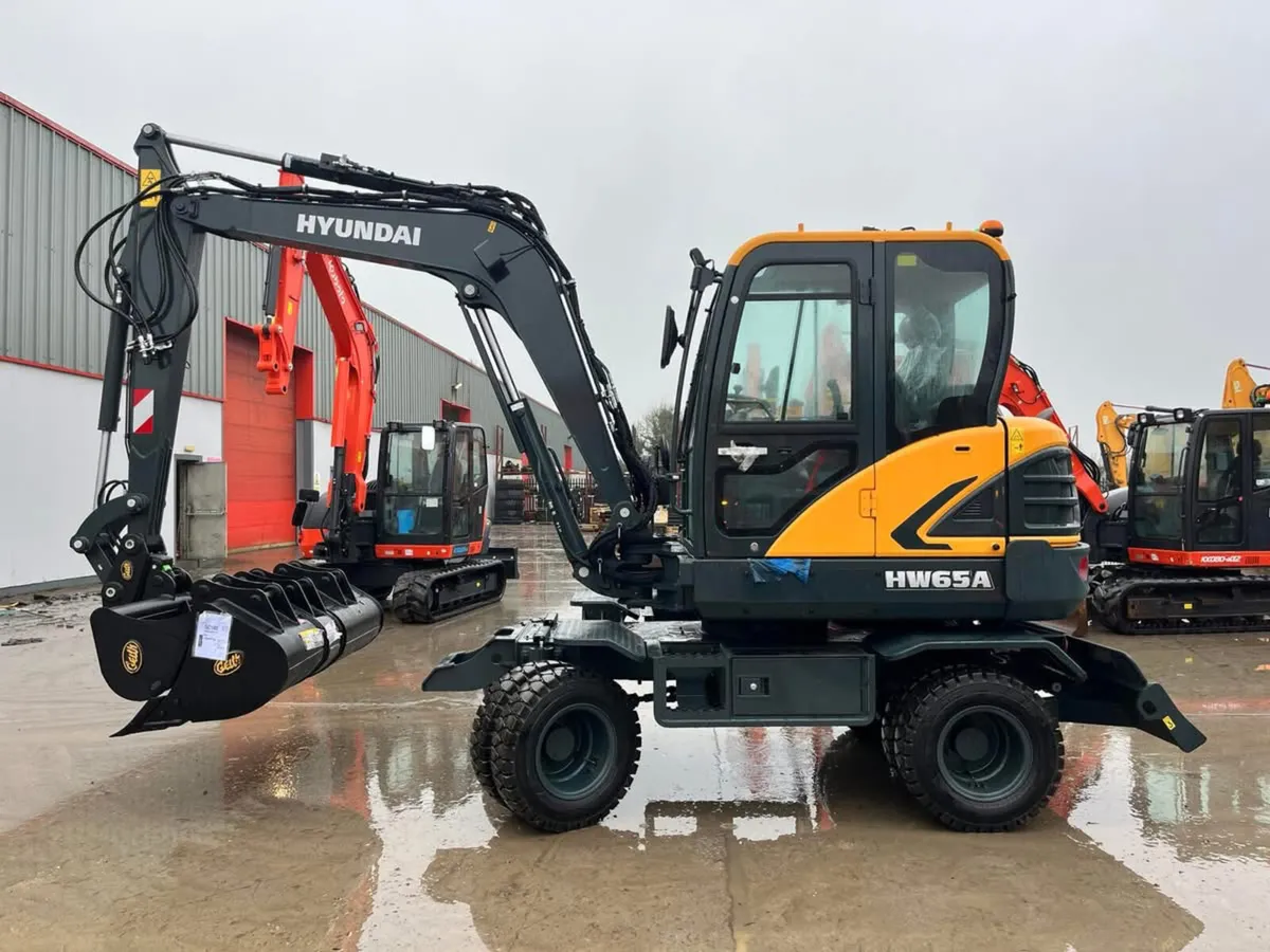 2026 Hyundai HW65A - Image 1