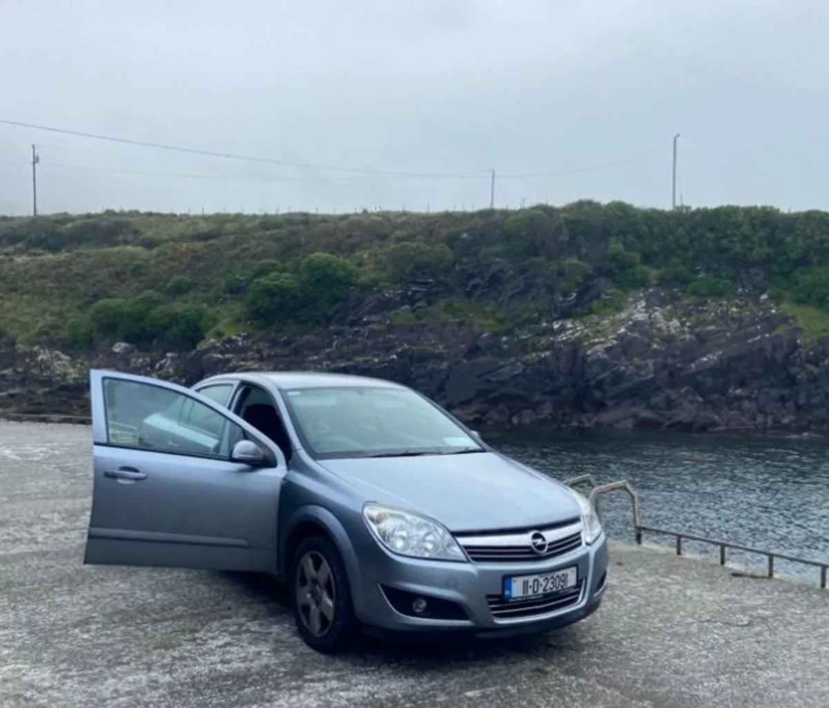 2011 Opel Astra - Image 1