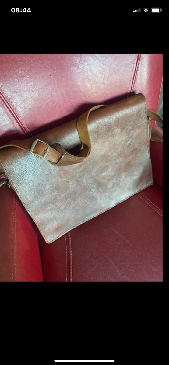 Quality Leather Satchel/ Briefcase - Image 1