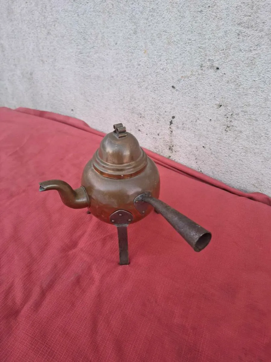 Copper tea pot postage possible - Image 1