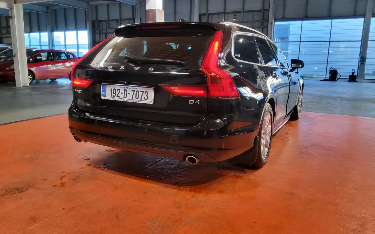 Volvo V90 2019 - Image 3