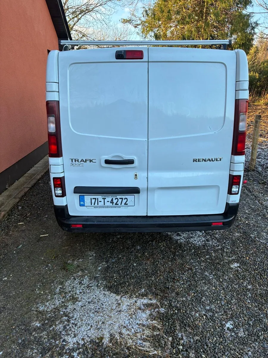 Renault Traffic Sport 2017 - Image 4