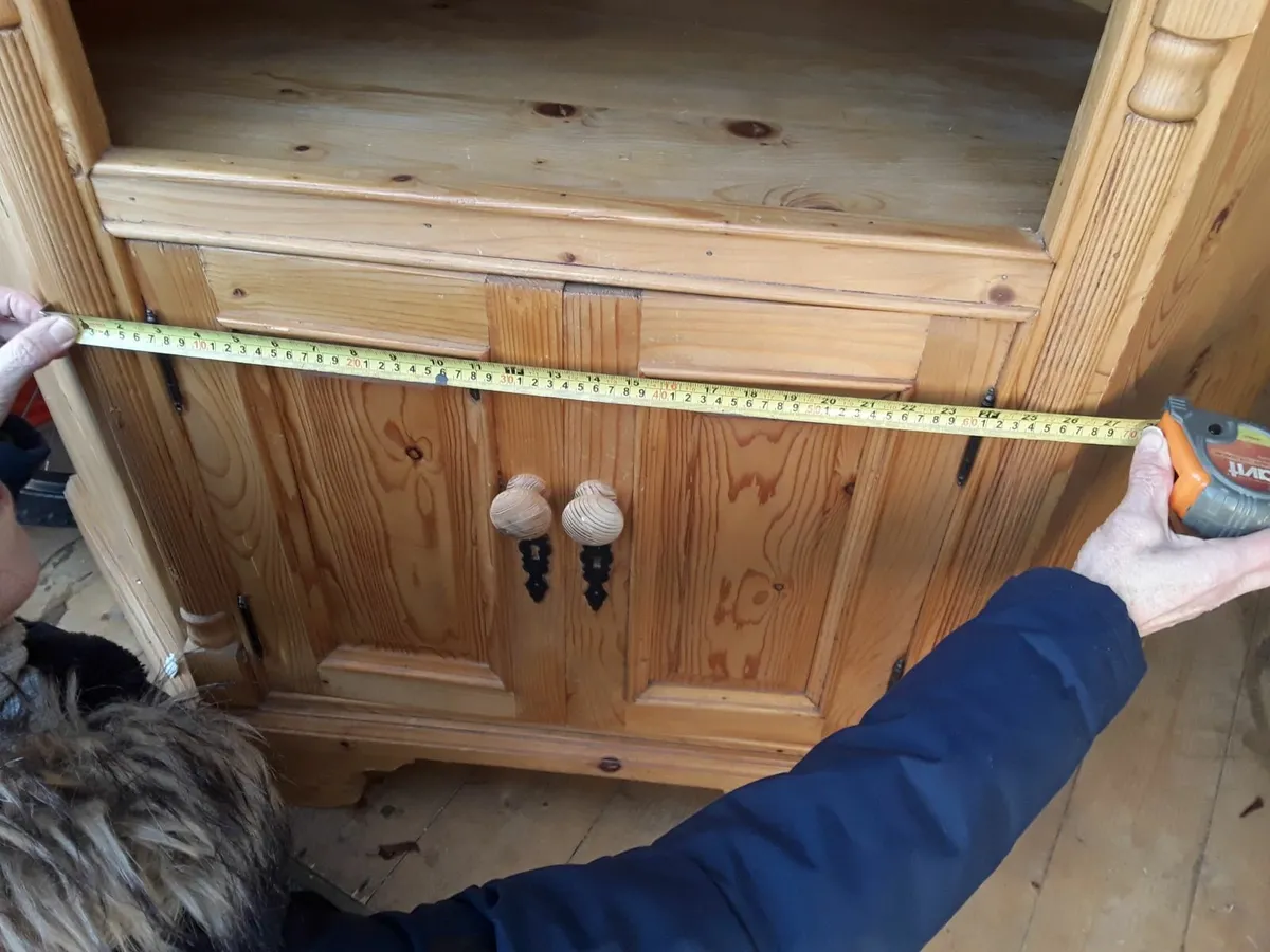 Very large solid pine unit plenty of storage - Image 4