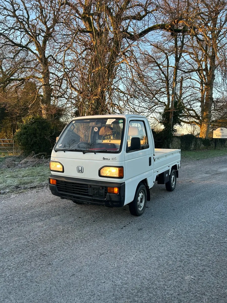 4 wheel drive Honda Acty mini truck - Image 2