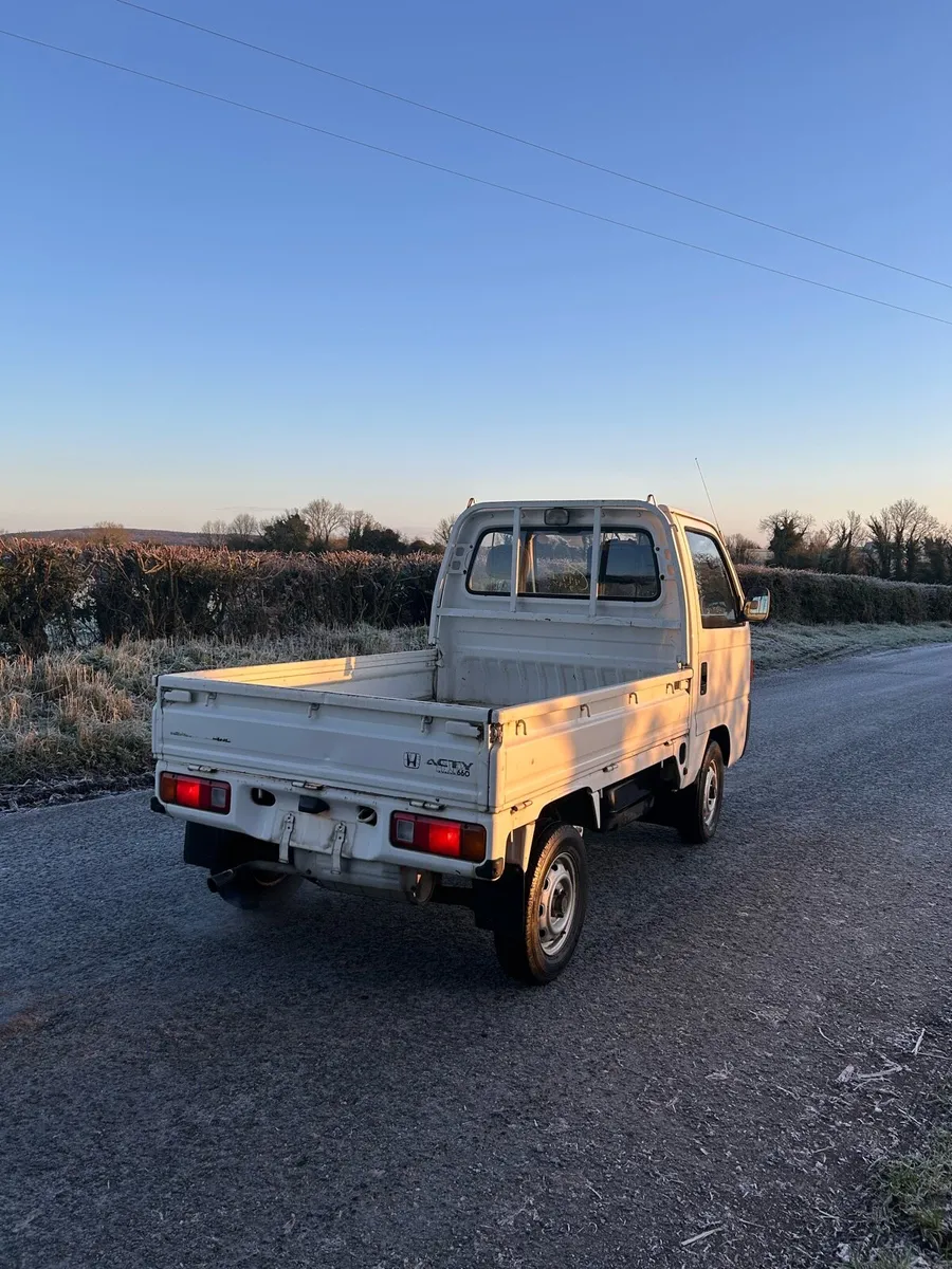 4 wheel drive Honda Acty mini truck - Image 3