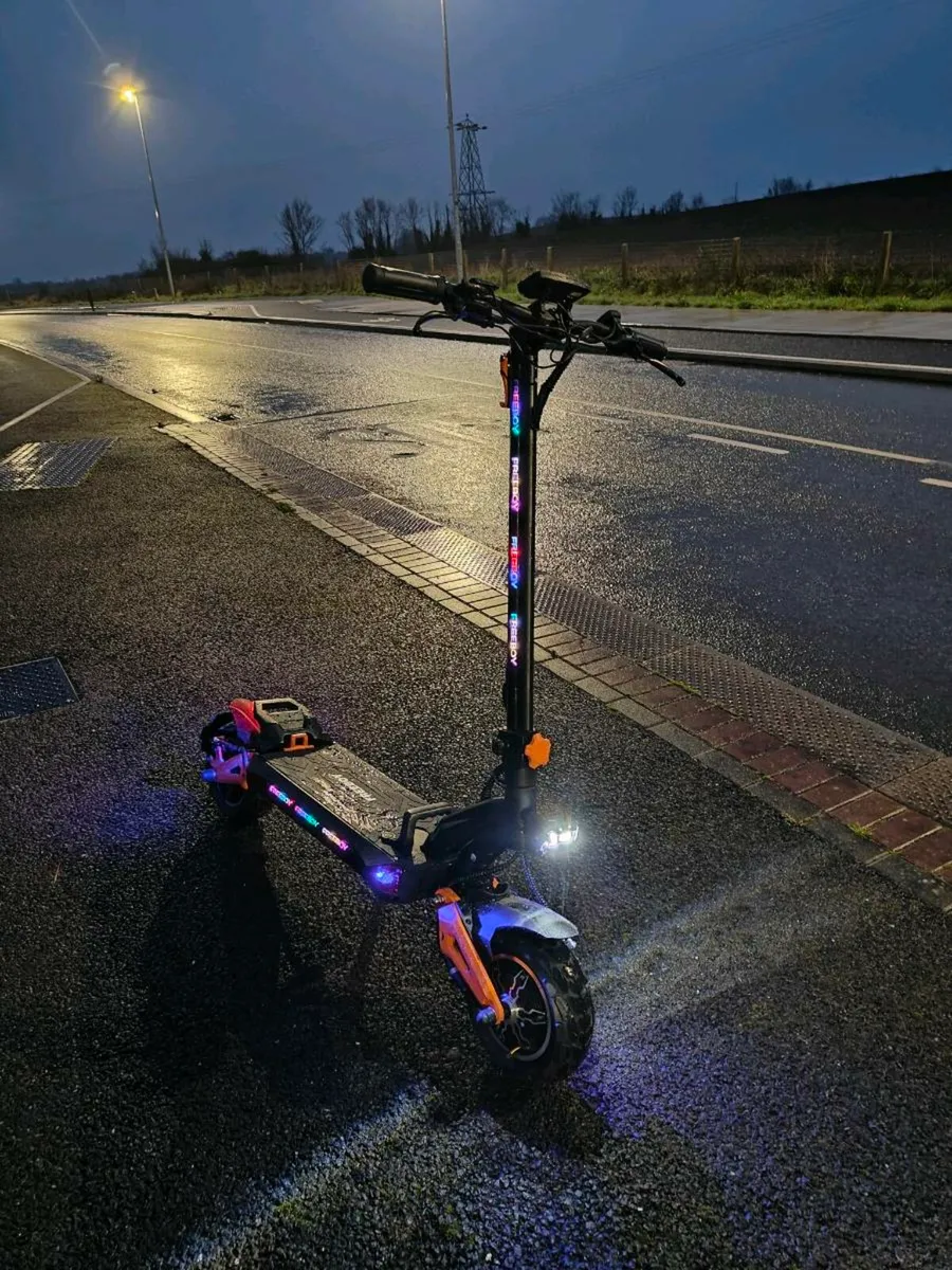 FreeBoy H9 1/1 Scooter - Image 4