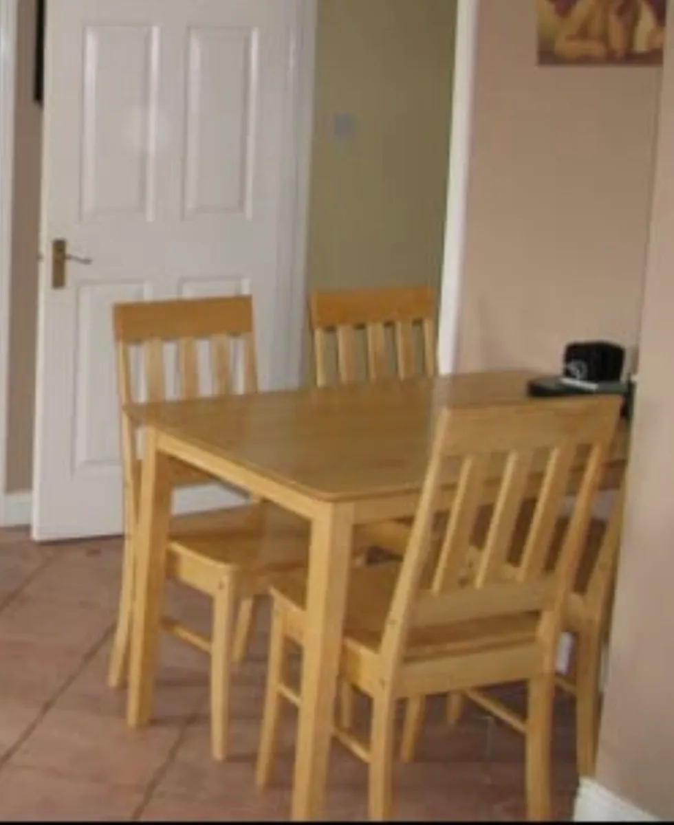 Free 4 seater Table & 3 chairs - Image 1